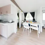 Κάμπινγκ New In Village *