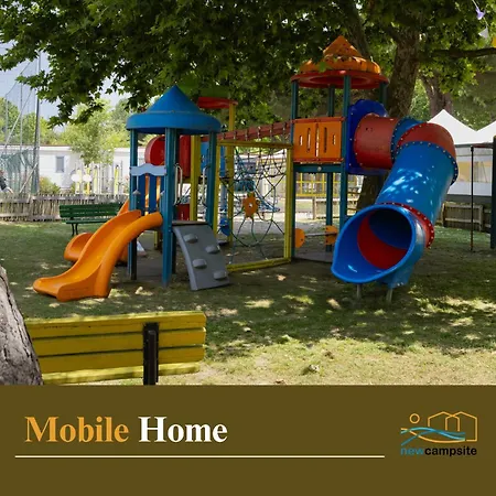 New In Village צ'סנטיקו