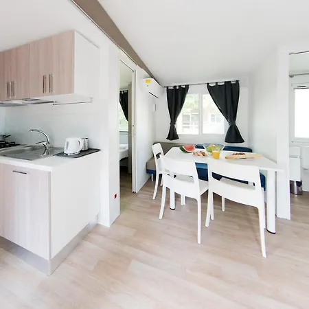 Campingplads New In Village Cesenatico